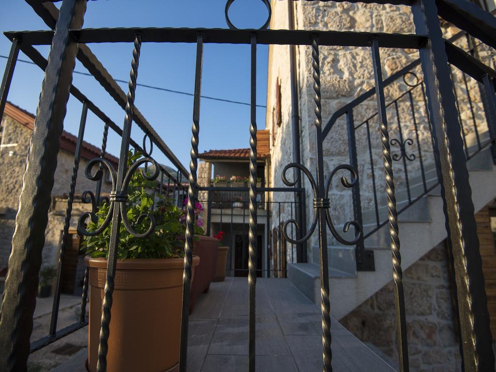 Apartments Punta Starigrad Paklenica Exterior photo