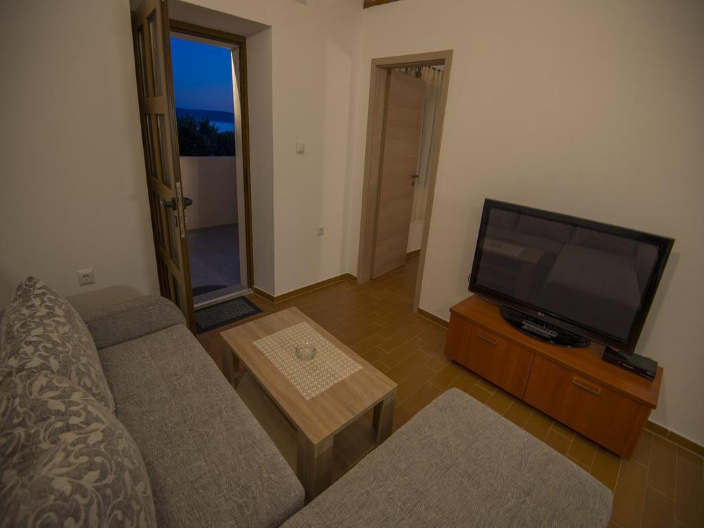 Apartments Punta Starigrad Paklenica Exterior photo