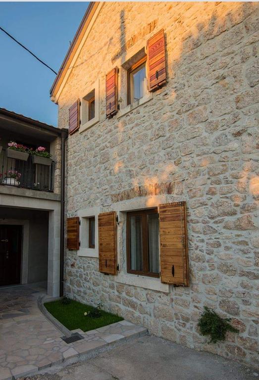 Apartments Punta Starigrad Paklenica Exterior photo
